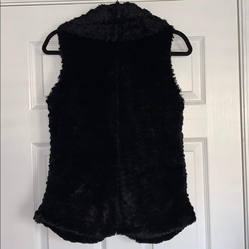 JOLT Nordstrom Faux Fur Clasp Vest w/ Pockets S - Picture 7 of 10